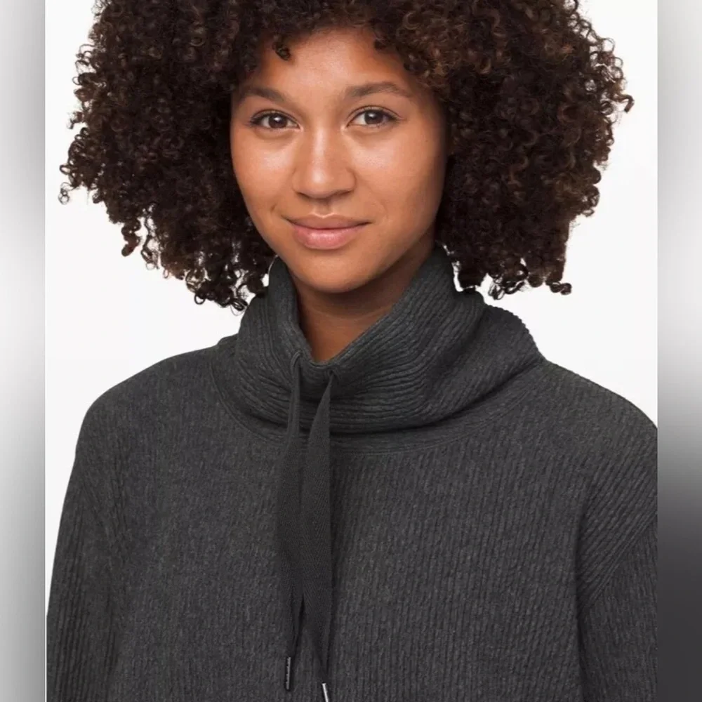 LULULEMON RETREAT YOURSELF PULLOVER IN HEATHERED CORE DARK GREY SIZE XS/S